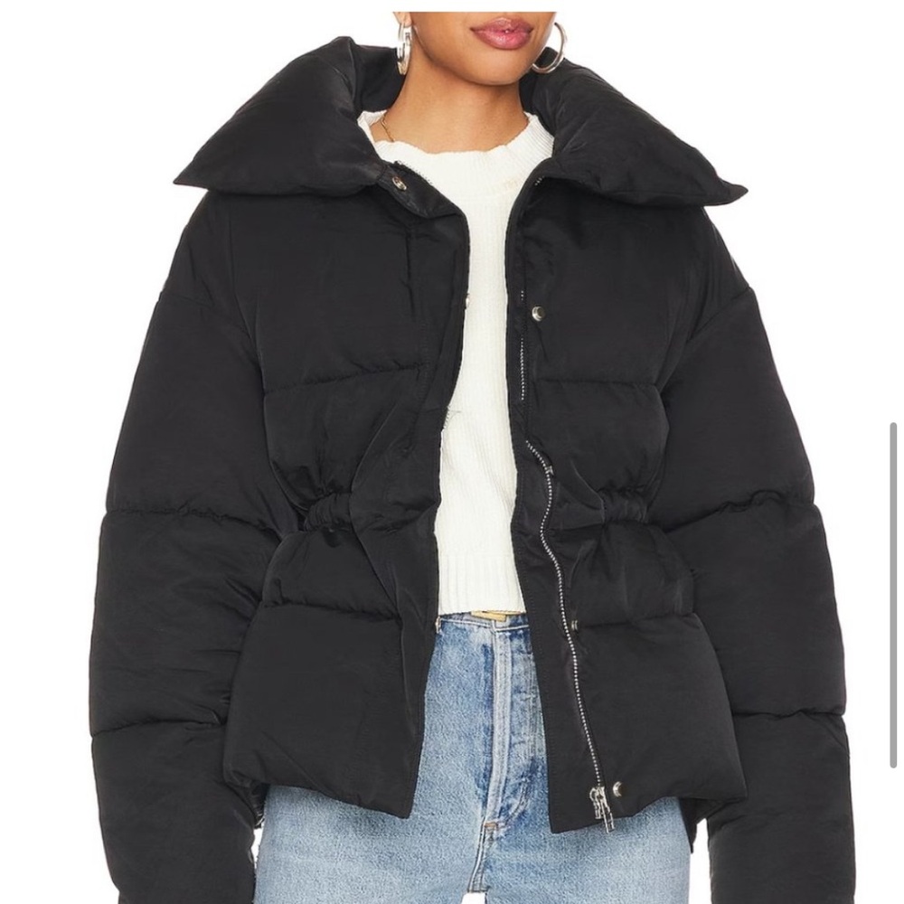Revolve black puffer never worn